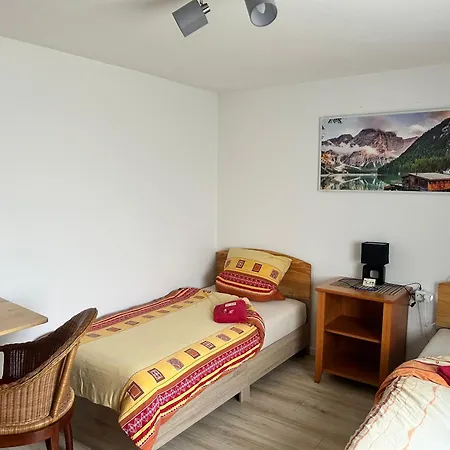Deine Pension, 2-3 Bettzimmer Pensión Creglingen