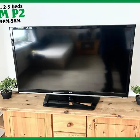 Deine Pension, Multi P2, 2-3 Beds, 15qm, Check-in 4pm 5am ゲストハウス