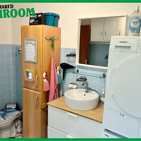 Deine Pension, Multi P2, 2-3 Beds, 15qm, Check-in 4pm 5am クレーグリンゲン