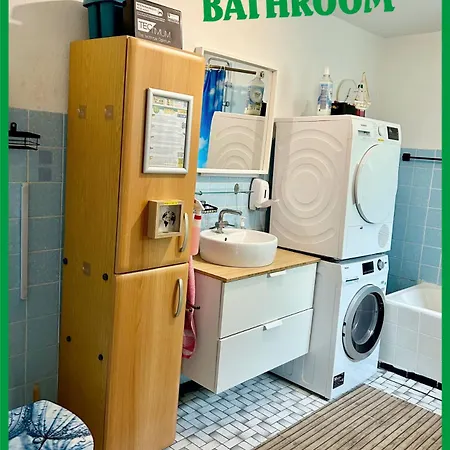 Deine Pension, Multi P2, 2-3 Beds, 15qm, Check-in 4pm 5am クレーグリンゲン