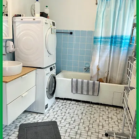 Deine Pension, Multi P2, 2-3 Beds, 15qm, Check-in 4pm 5am